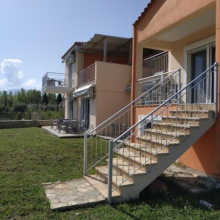 חיליאדו Lighthouse Apartments מראה חיצוני תמונה