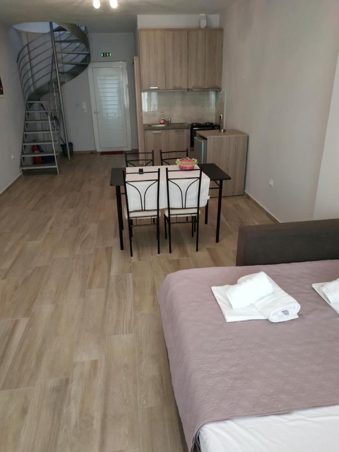 חיליאדו Lighthouse Apartments מראה חיצוני תמונה